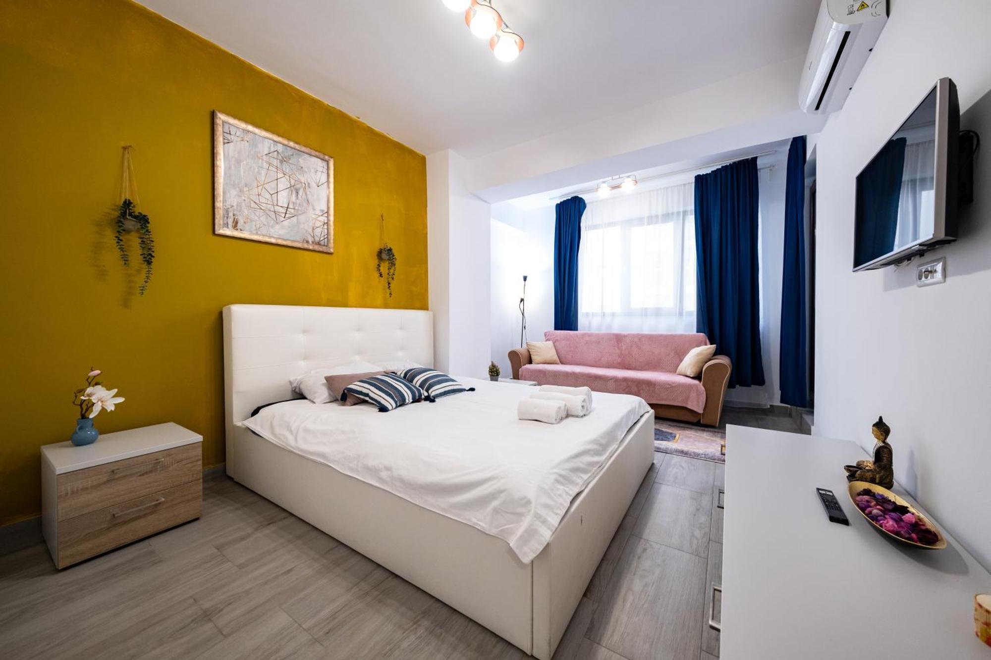 The Golden Studio - With Free Gym Bukarest Kültér fotó
