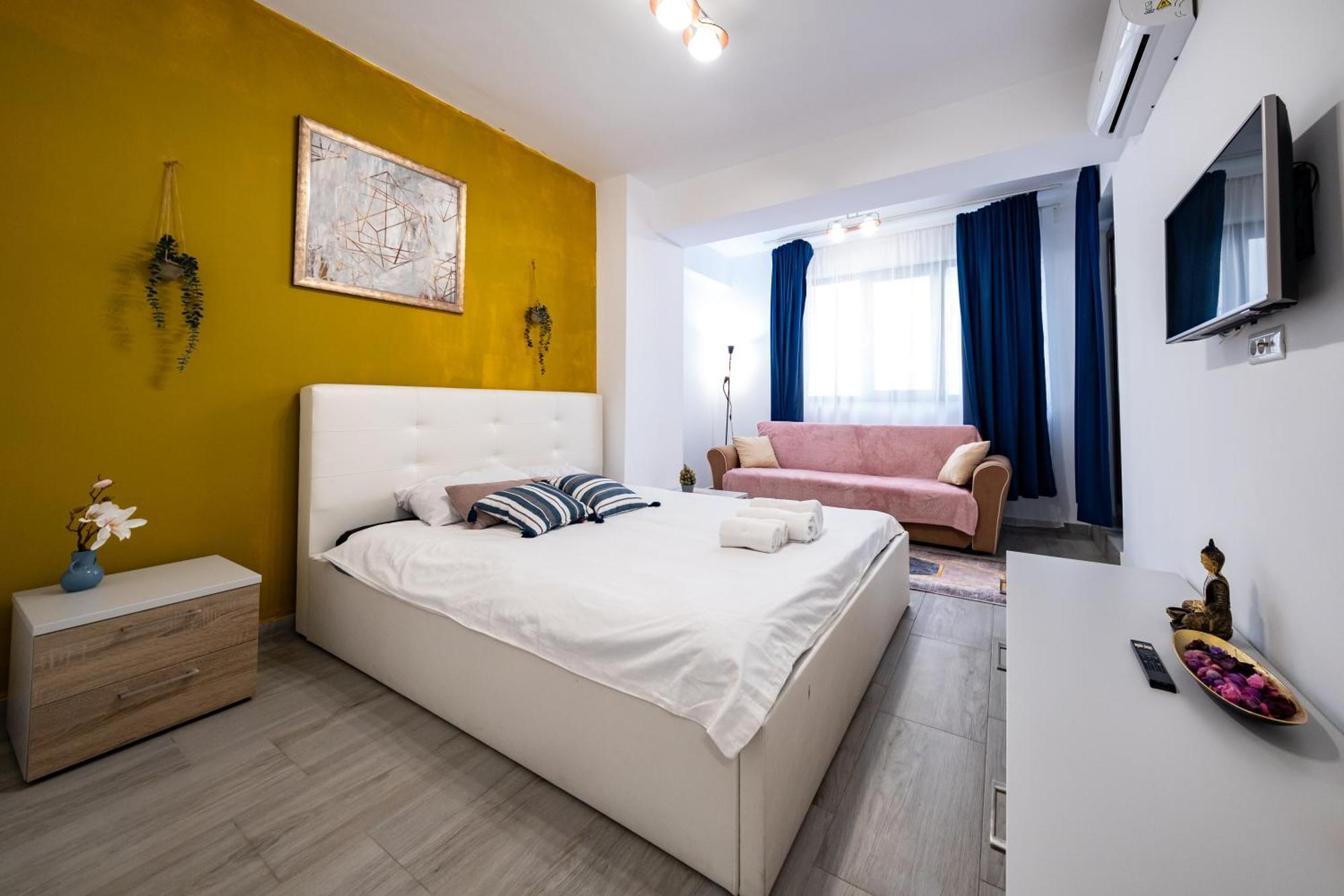 The Golden Studio - With Free Gym Bukarest Kültér fotó